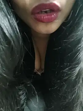 A-L-I-M-A's cam snapshot