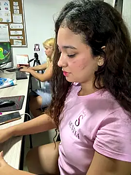 lana_rousse01's cam snapshot