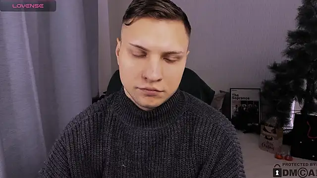 handsome_guy01's cam snapshot