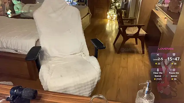 JayJaylov live sex cam