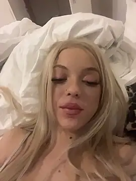 MiaTamara live sex cam