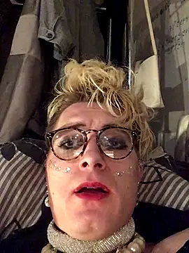 Sissy_Cindy_Whore live sex cam