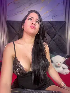 Zafira_Alabi's cam snapshot