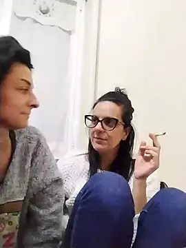 luciaegraziella's cam snapshot