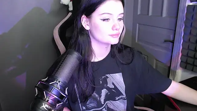 Moon_raven's cam snapshot