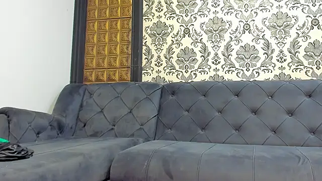 LissaBigTitts live sex cam