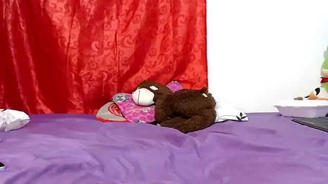 Emily_dirty0201's cam snapshot