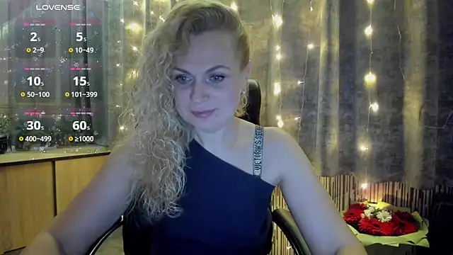 LanaLight_x's cam snapshot