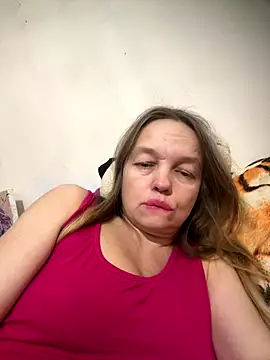 Suzanele's cam snapshot