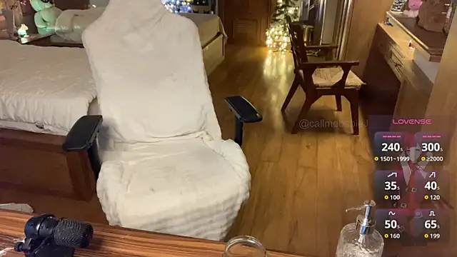 JayJaylov live sex cam