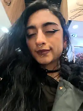 Lila_Desiree live sex cam