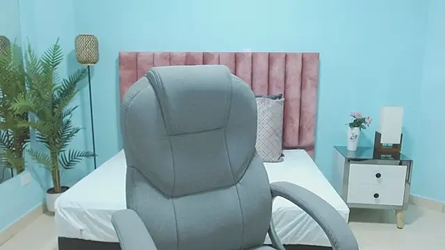 sophia_hadid live sex cam