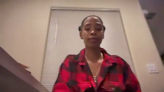 Cum2Charm's cam snapshot