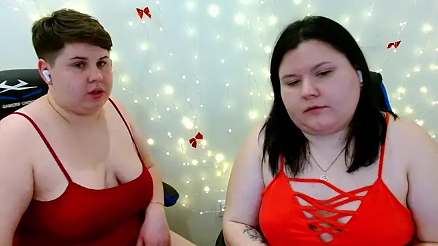 BeckyAndHellen live sex cam