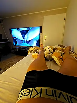 sensualman90 live sex cam