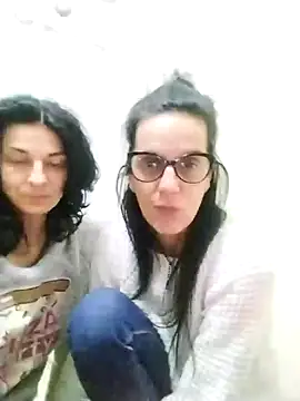 luciaegraziella live sex cam