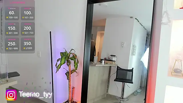 teemotwink live sex cam