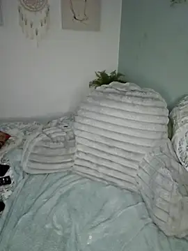 Saucy-Serenity's cam snapshot