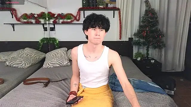 Cute_Mike's cam snapshot