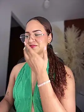 gretta_kler1's cam snapshot