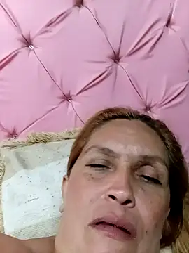 mom_son_dirty's cam snapshot