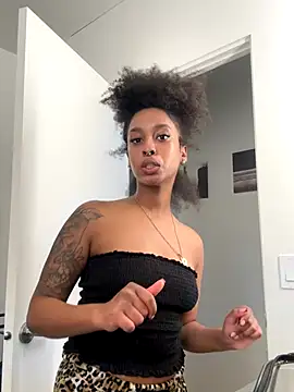 Your_Paris live sex cam