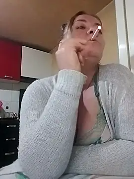 Mommygetnaughty live sex cam