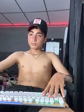 MathieuAGT live sex cam