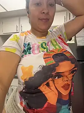 latina_curvy22 live sex cam