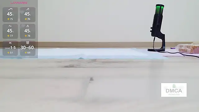 Vicki-66 live sex cam