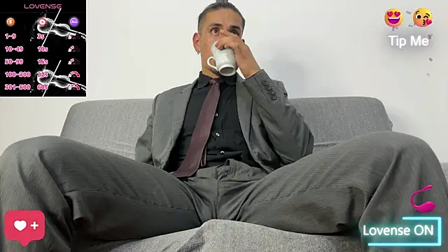 Tom_blunt96 live sex cam