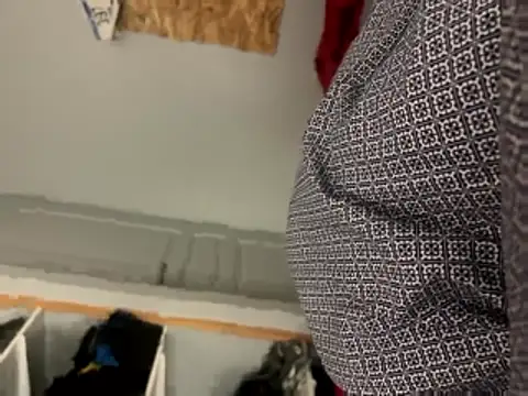 yannusgir33 live sex cam