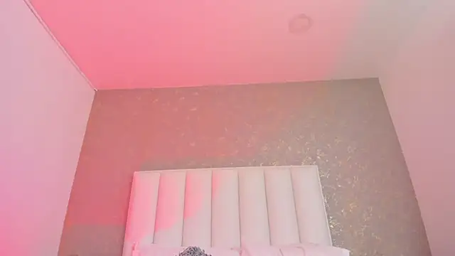 KaylieBrooks's cam snapshot