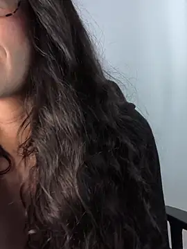 Naughty-Jessie live sex cam