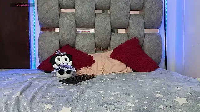 alix_kitty's cam snapshot