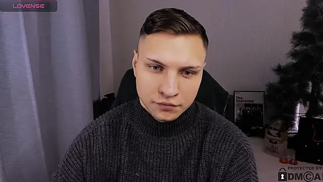 handsome_guy01's cam snapshot