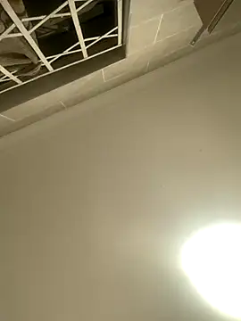 Creamy_bitchxxx's cam snapshot