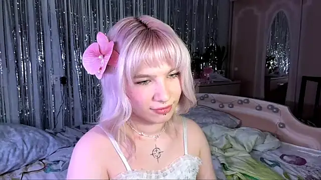 LolaDollyMur's cam snapshot