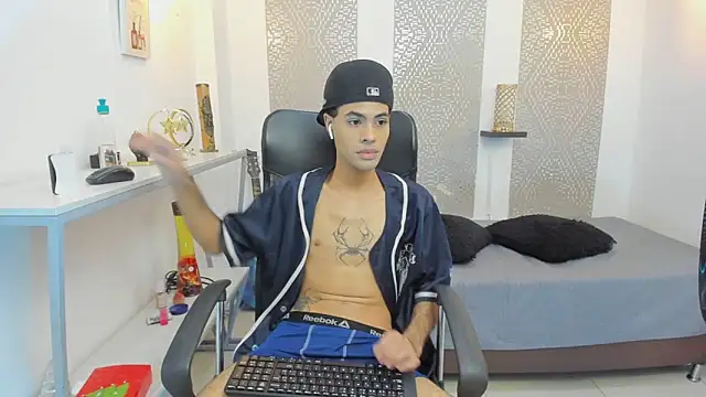 JacobBlackwell_'s cam snapshot