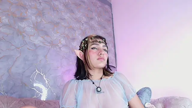 gaby_cloudy's cam snapshot