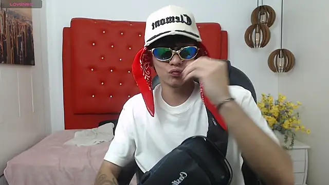 AmethystShadow17 live sex cam