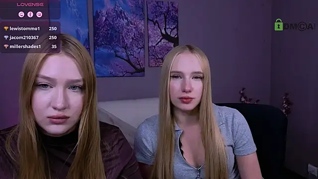 playful_sophie's cam snapshot