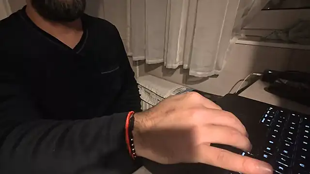 TARKAN1 live sex cam