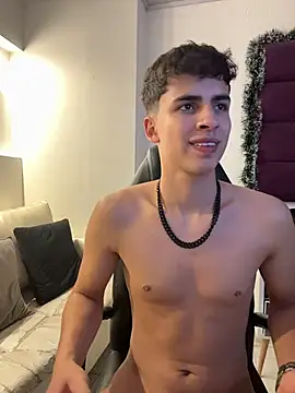 AdrianRinaldi live sex cam