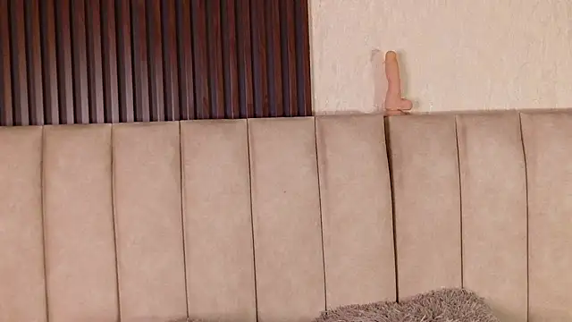 Aaron_Eze live sex cam