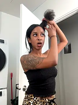 Your_Paris live sex cam