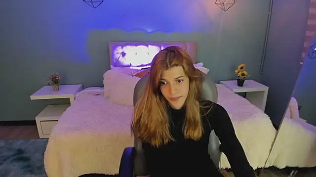 Nora_Vennucci live sex cam