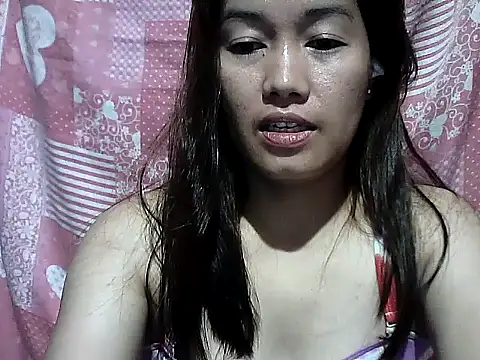 CreamyPussy30's cam snapshot