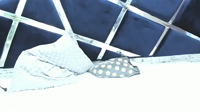 ValkiriaRaven's cam snapshot