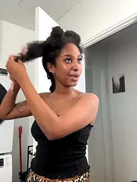 Your_Paris live sex cam